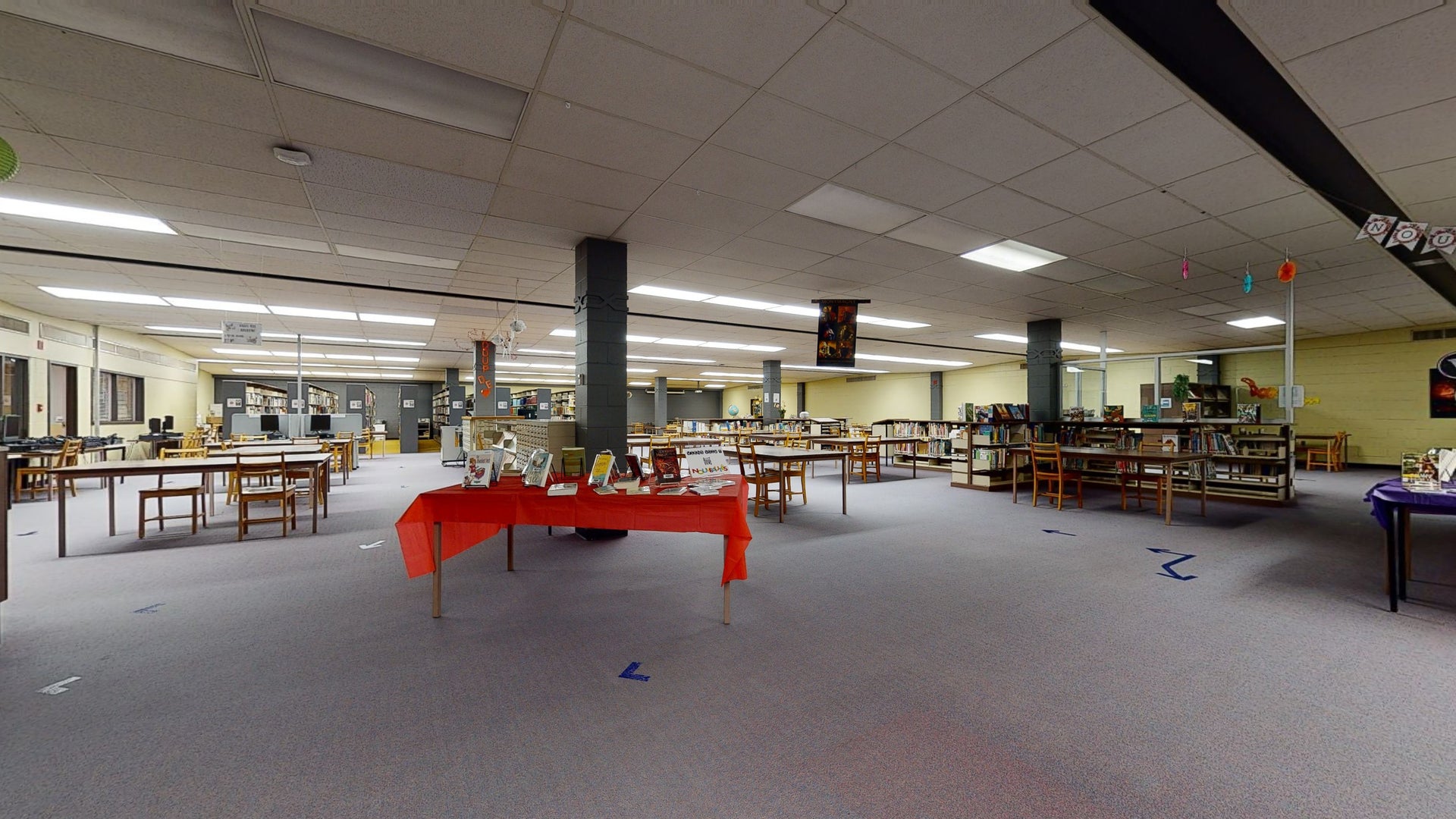 Bibliothèque Studio 360