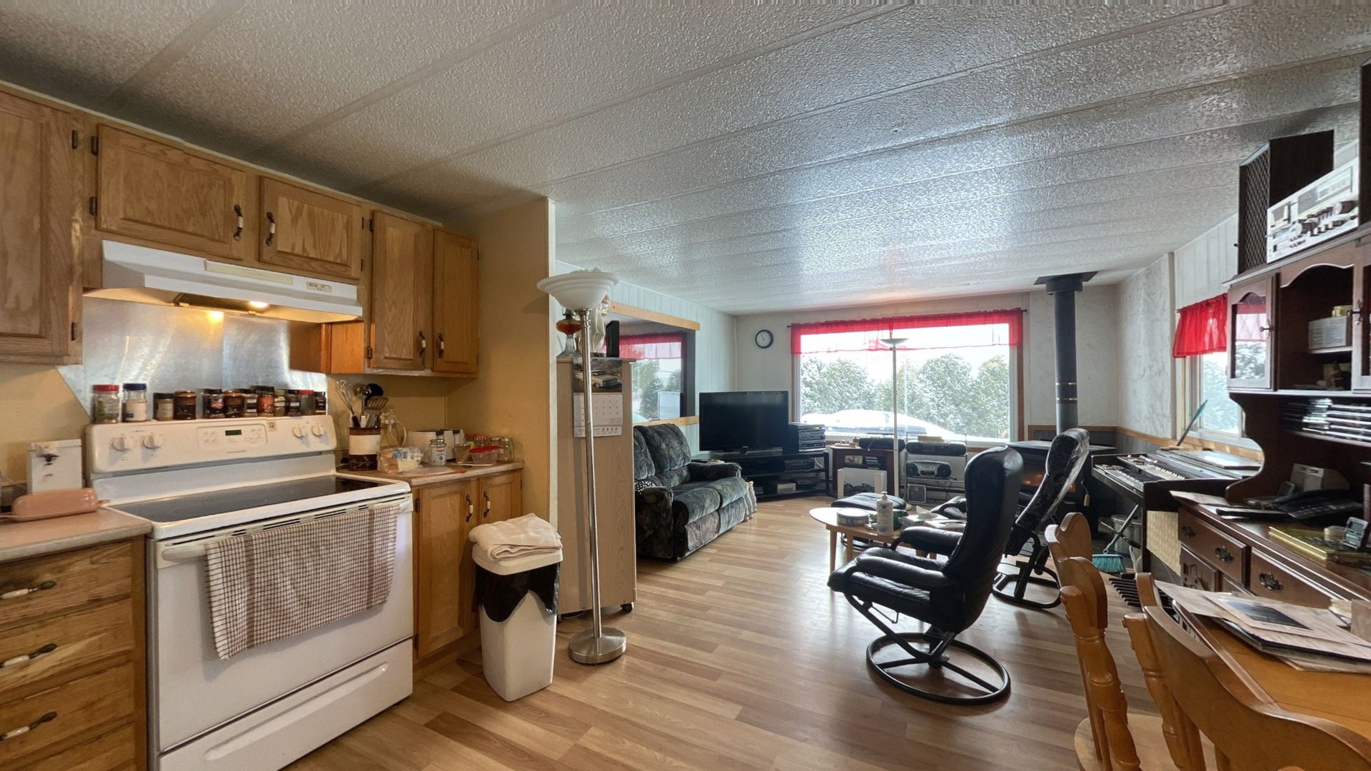 1118 Ch Iberville, StLambertdeLauzon Studio 360